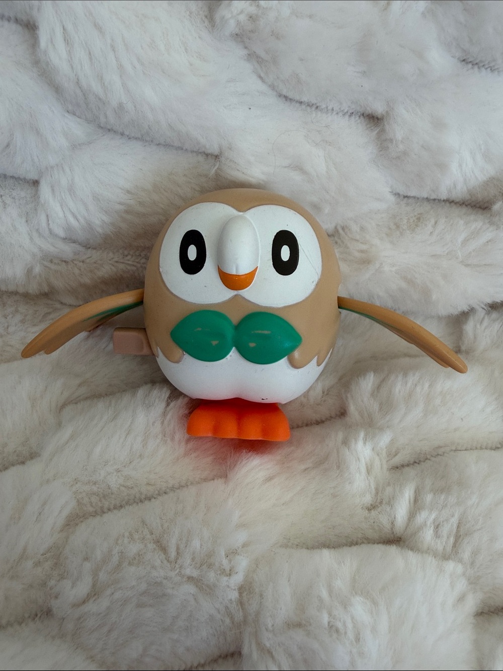 McDonald's 2017 Rowlet pokemon wind up toy figure